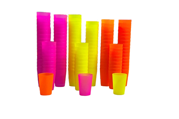 🥤 Vasos Plásticos de Colores – Prácticos, resistentes y llenos de alegría